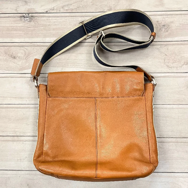 Crossbody Designer By Coach  Size: Medium