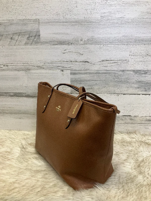 Tote Designer By Coach  Size: Medium