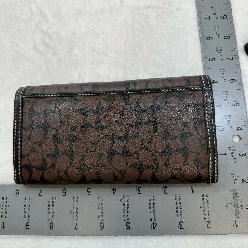 Wallet Designer By Coach  Size: Medium