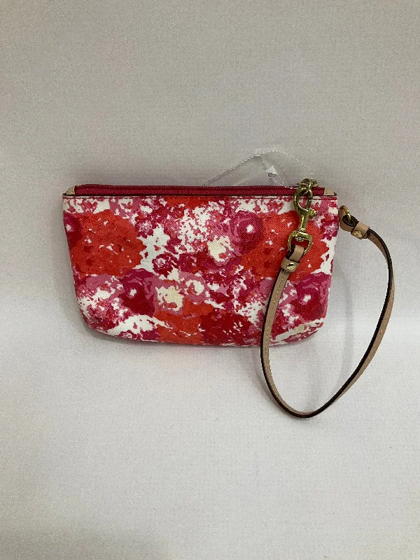 Wristlet Designer By Coach  Size: Medium