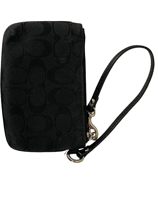 Wristlet Designer By Coach  Size: Medium