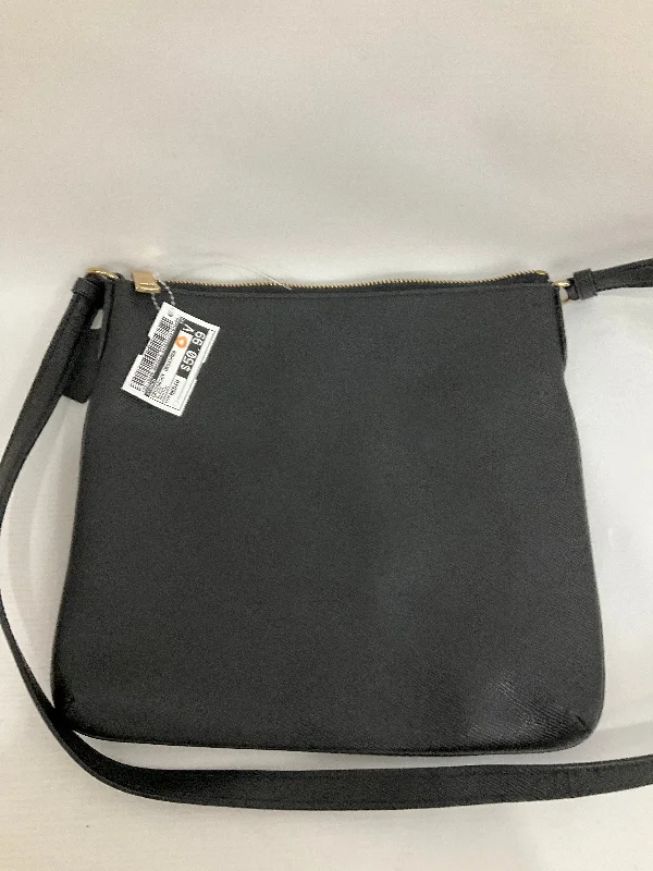 Crossbody Designer By Coach  Size: Medium