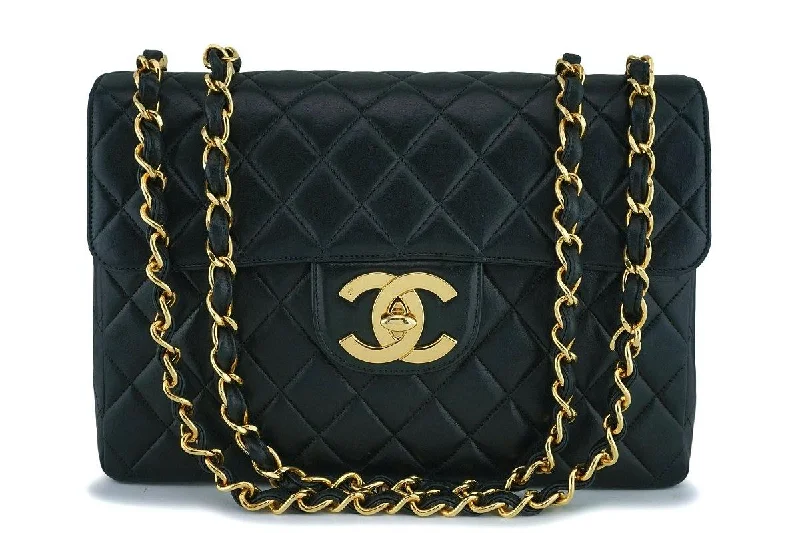 Chanel Vintage Black Lambskin Jumbo Classic Flap Bag 24k GHW