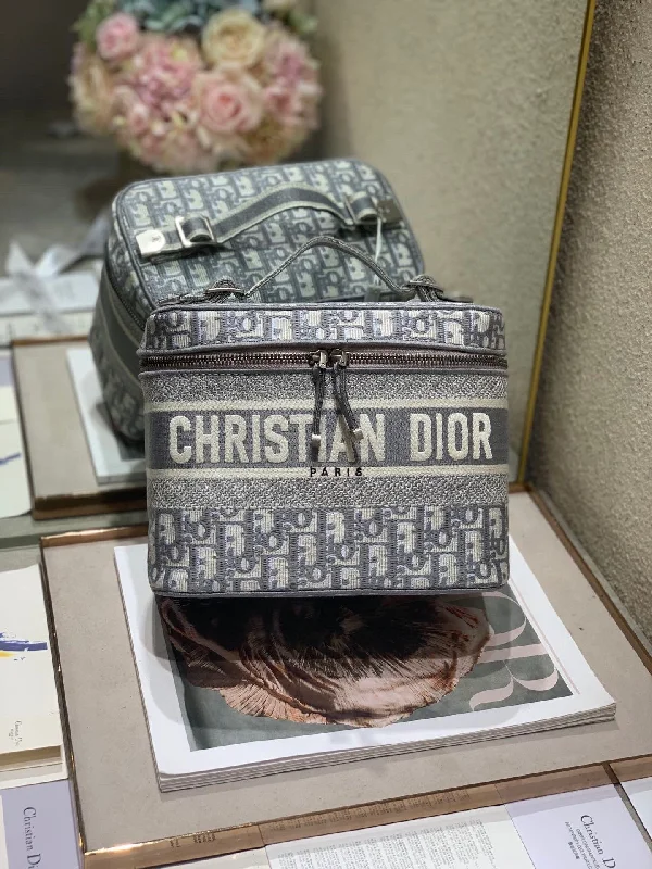 Christian Dior Bags  618