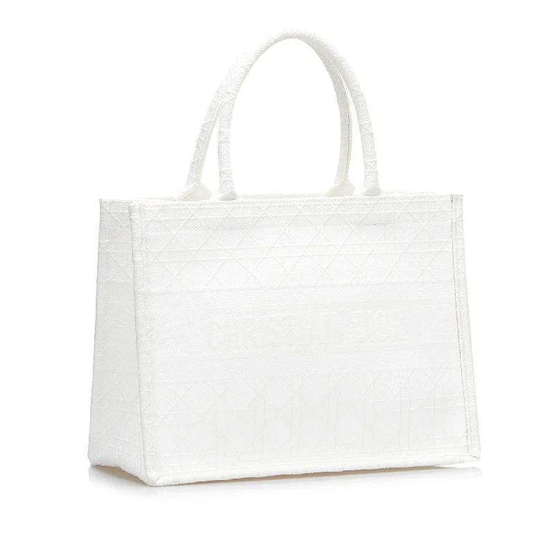 Dior Medium Cannage Book Tote (Z0Ct0A)